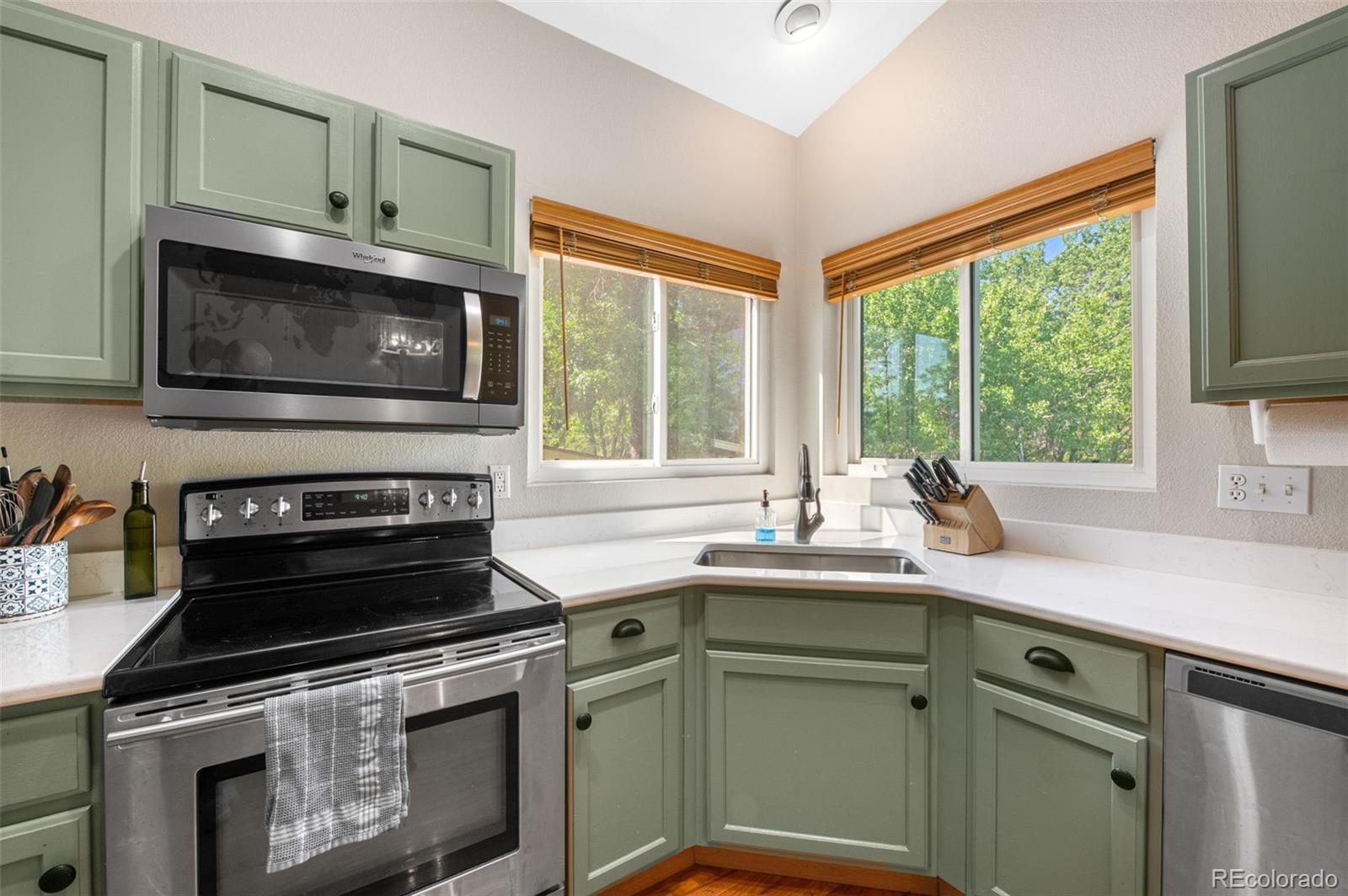 MLS Image #14 for 11777  elizabeth circle,thornton, Colorado