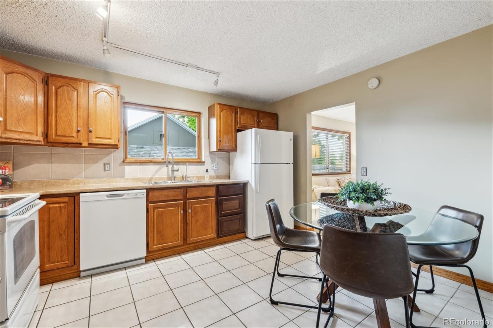 MLS Image #9 for 1101  spruce street,louisville, Colorado