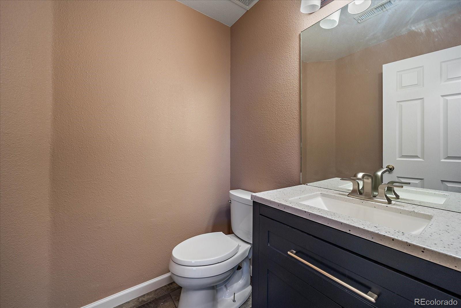 MLS Image #11 for 2404 s genoa way,aurora, Colorado