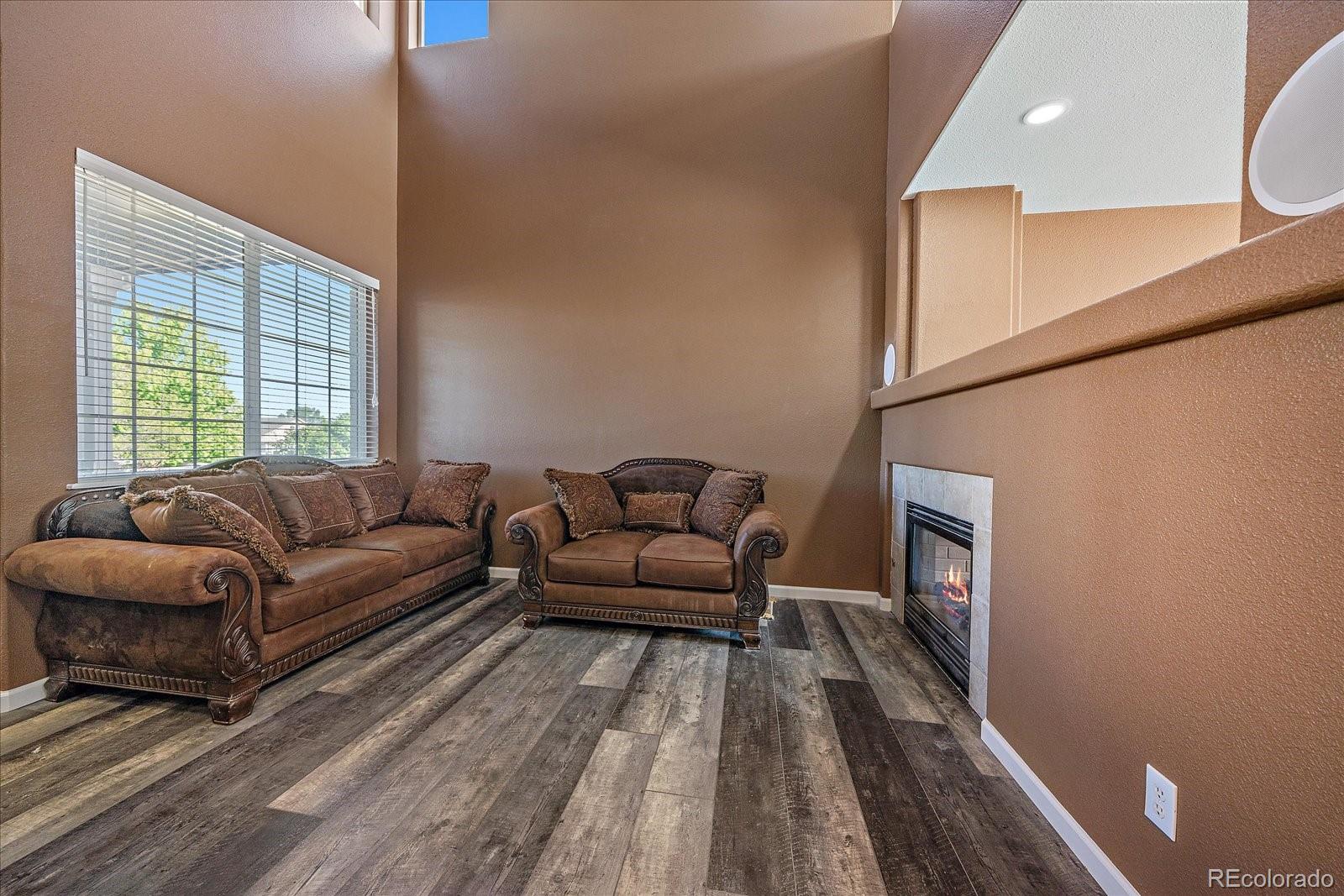 MLS Image #4 for 2404 s genoa way,aurora, Colorado