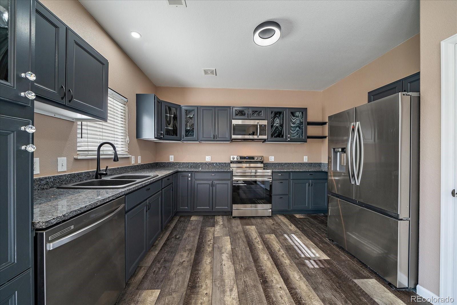 MLS Image #9 for 2404 s genoa way,aurora, Colorado