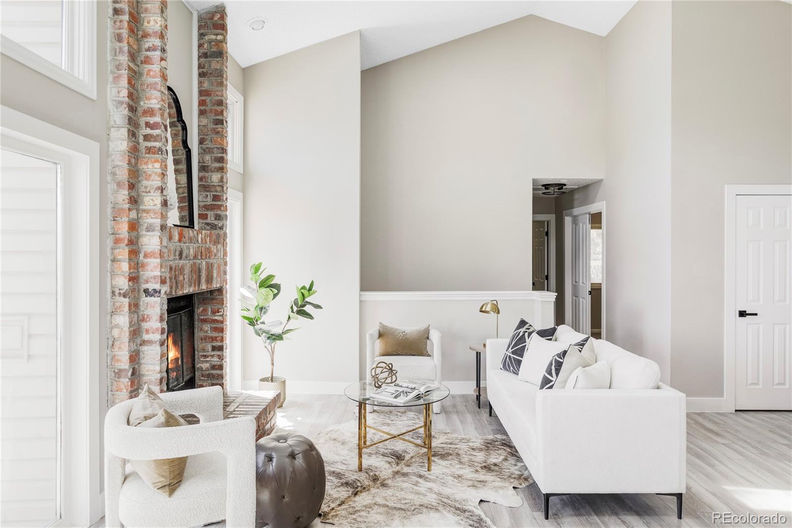 MLS Image #3 for 3328 s danube street,aurora, Colorado