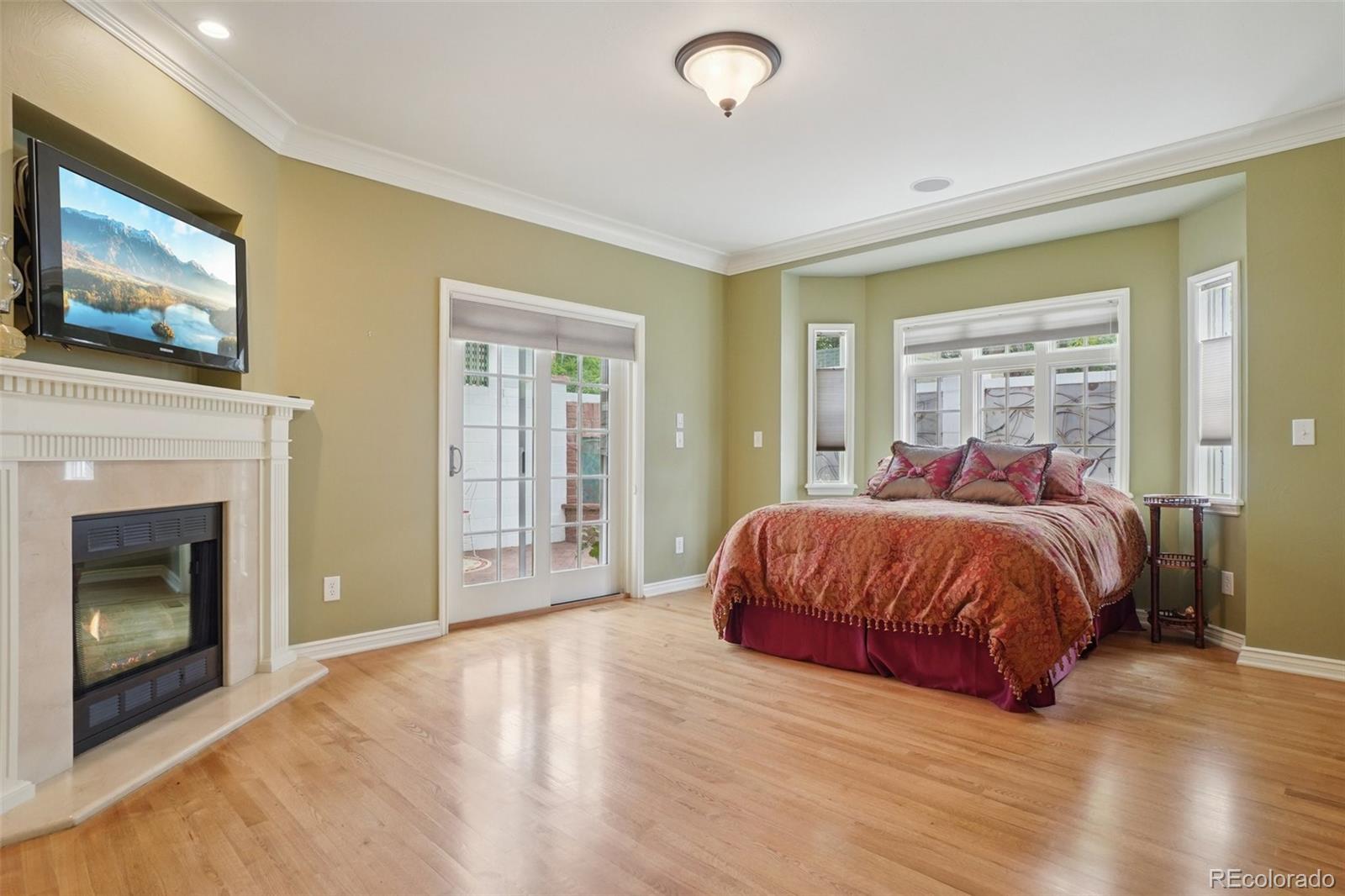 MLS Image #10 for 5530 e 6th avenue parkway,denver, Colorado