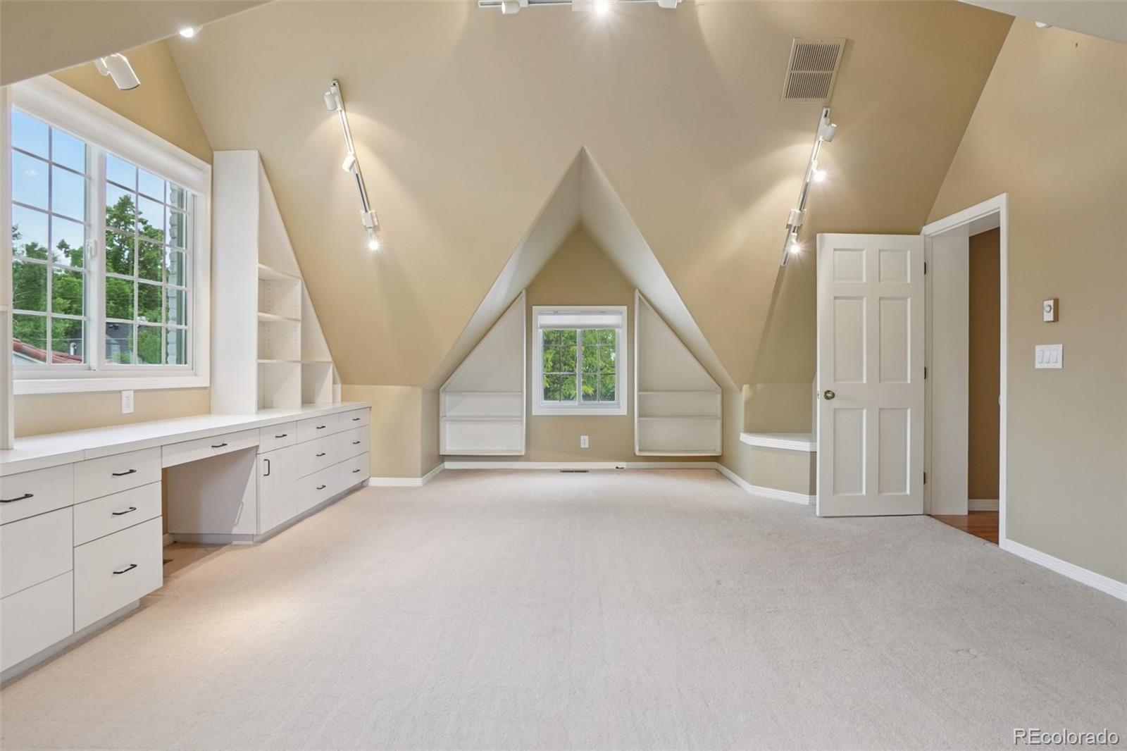 MLS Image #21 for 5530 e 6th avenue parkway,denver, Colorado