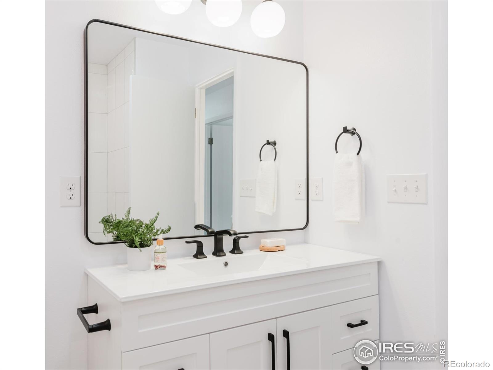 MLS Image #16 for 4601 s lipan street,englewood, Colorado