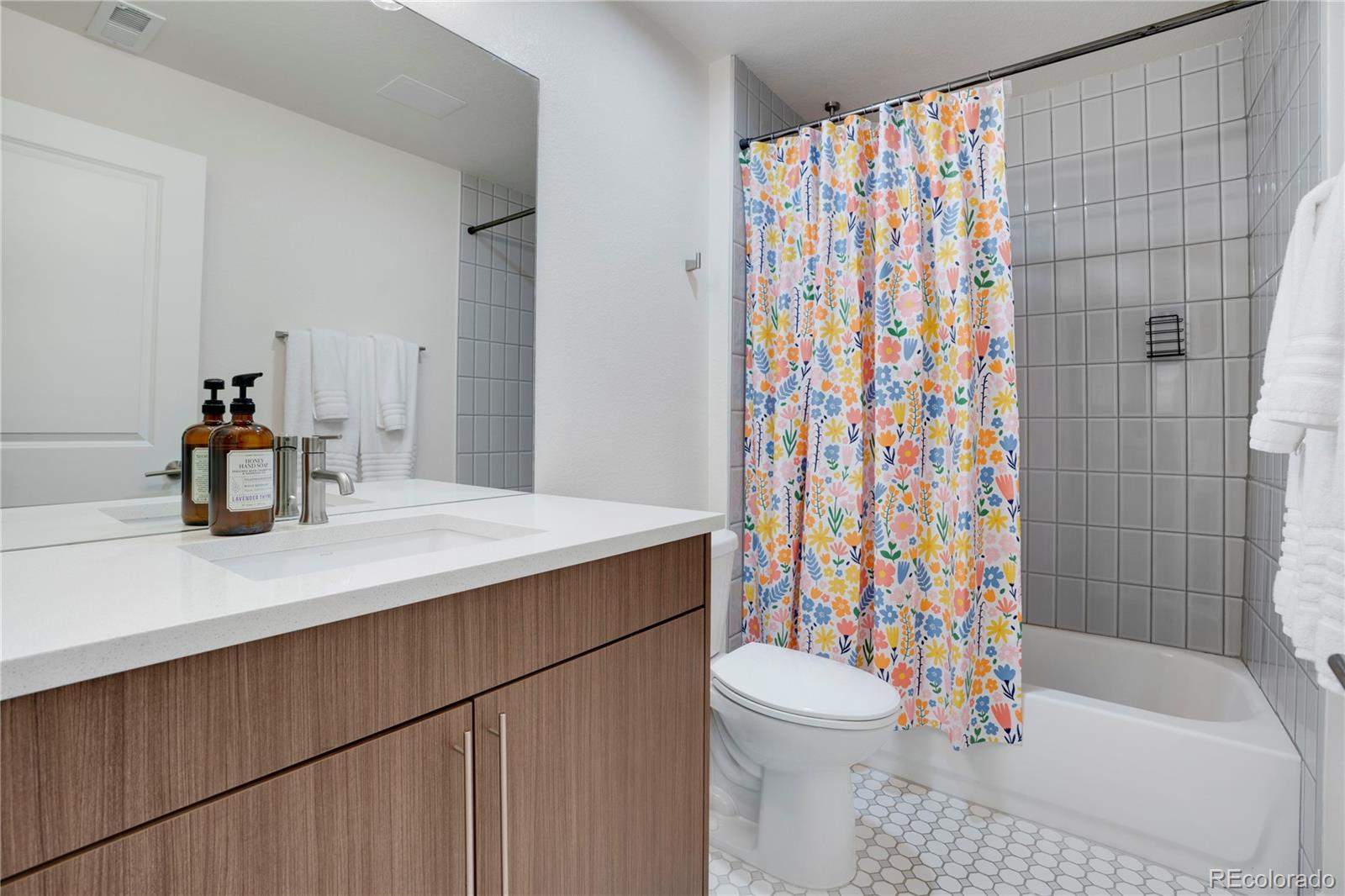 MLS Image #27 for 1921  hooker street,denver, Colorado