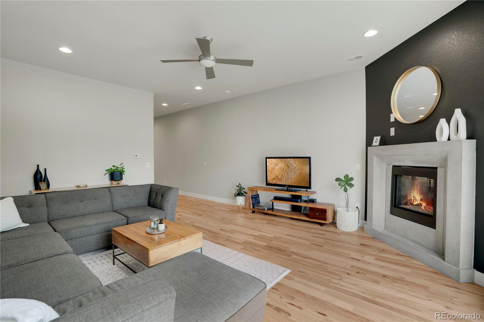MLS Image #6 for 1921  hooker street,denver, Colorado