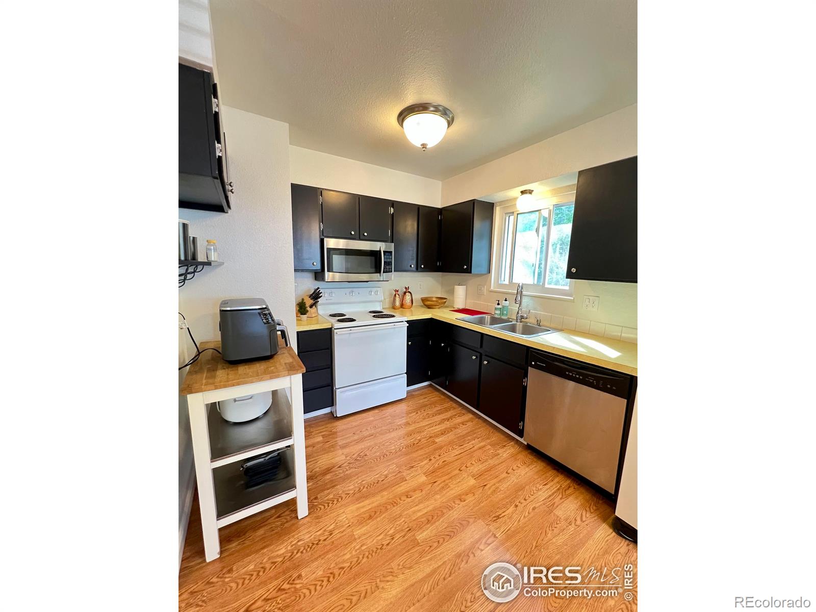 MLS Image #5 for 812  tracey parkway,fort collins, Colorado