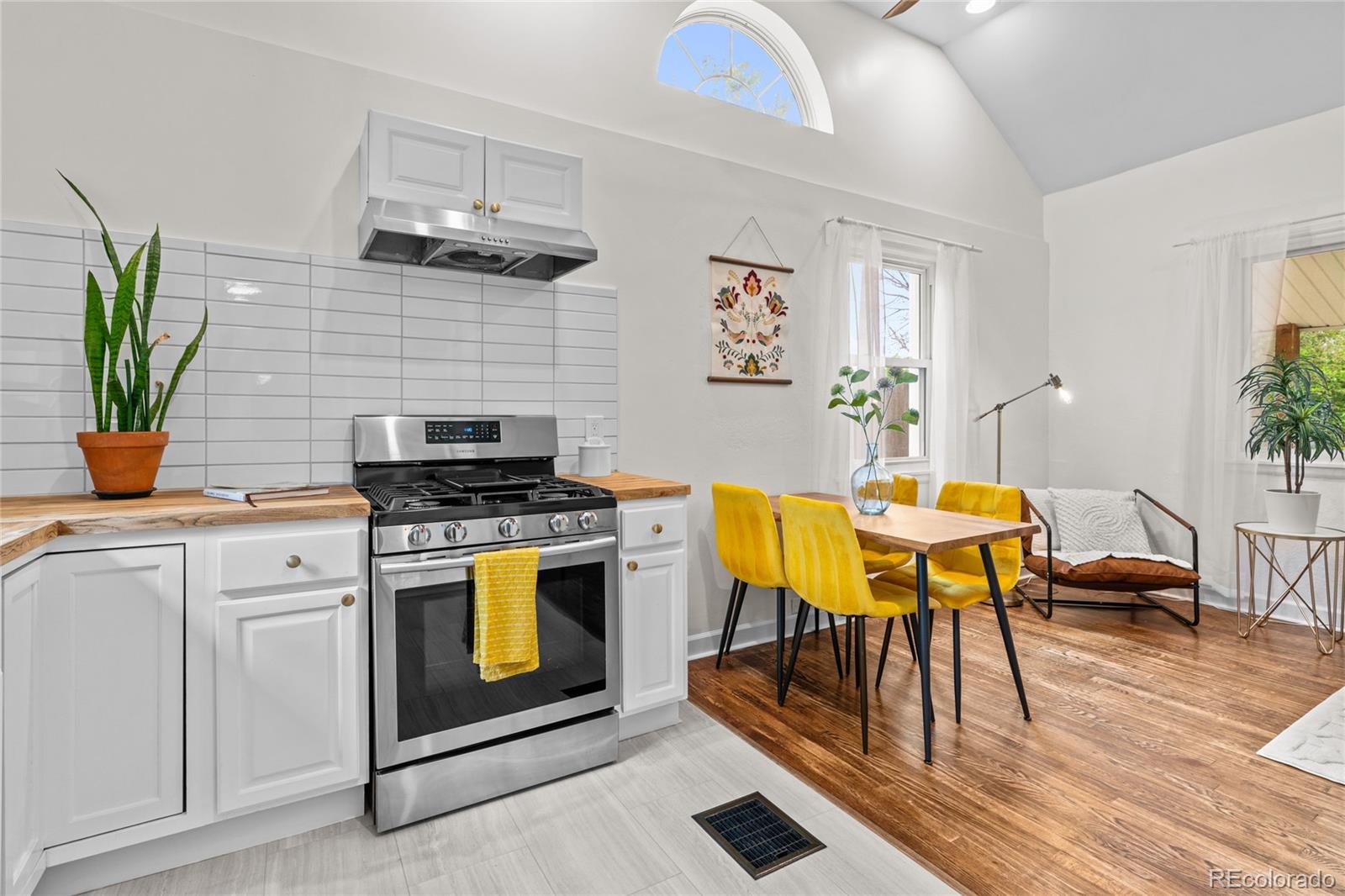 MLS Image #13 for 936  utica street,denver, Colorado