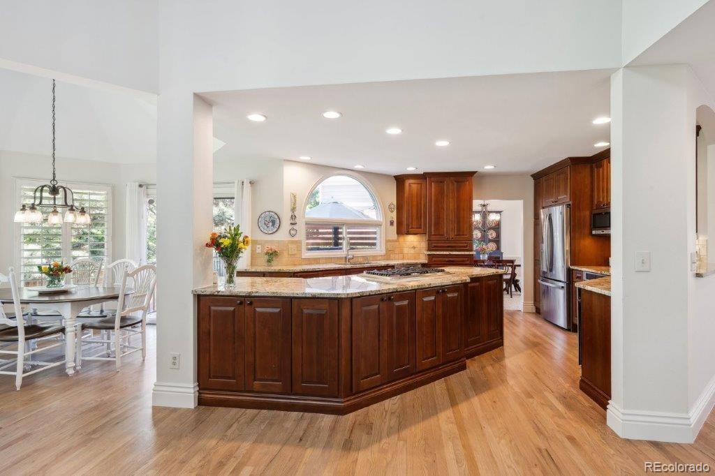 MLS Image #11 for 5331 s geneva way,englewood, Colorado