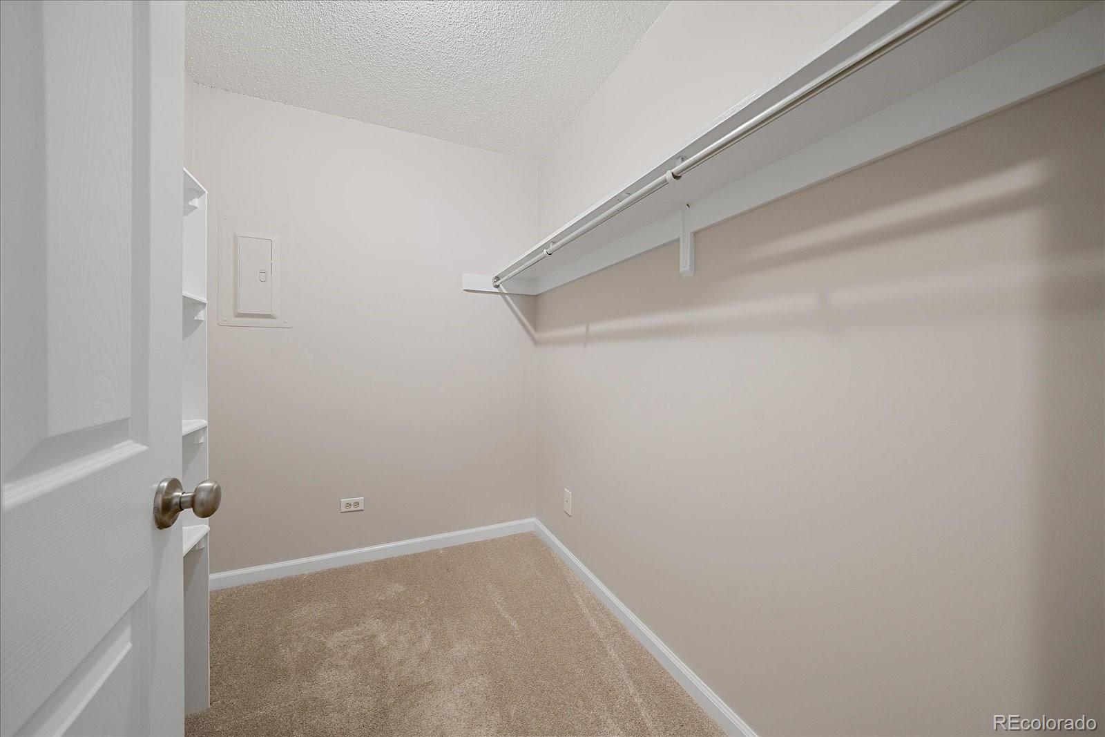 MLS Image #15 for 715 s alton way,denver, Colorado