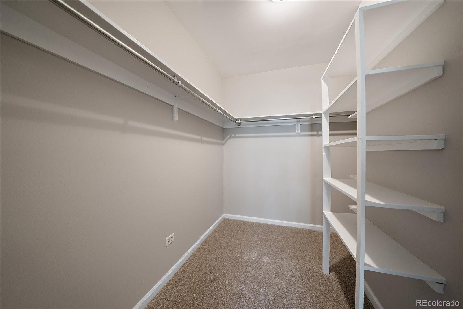 MLS Image #18 for 715 s alton way,denver, Colorado