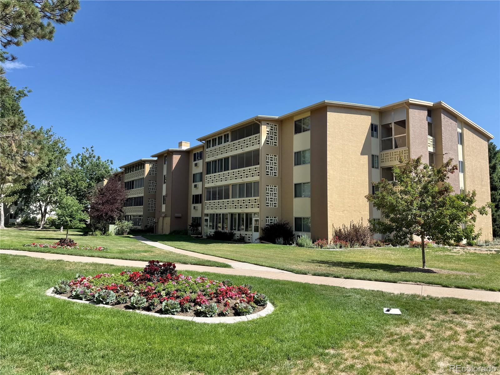 MLS Image #24 for 715 s alton way,denver, Colorado