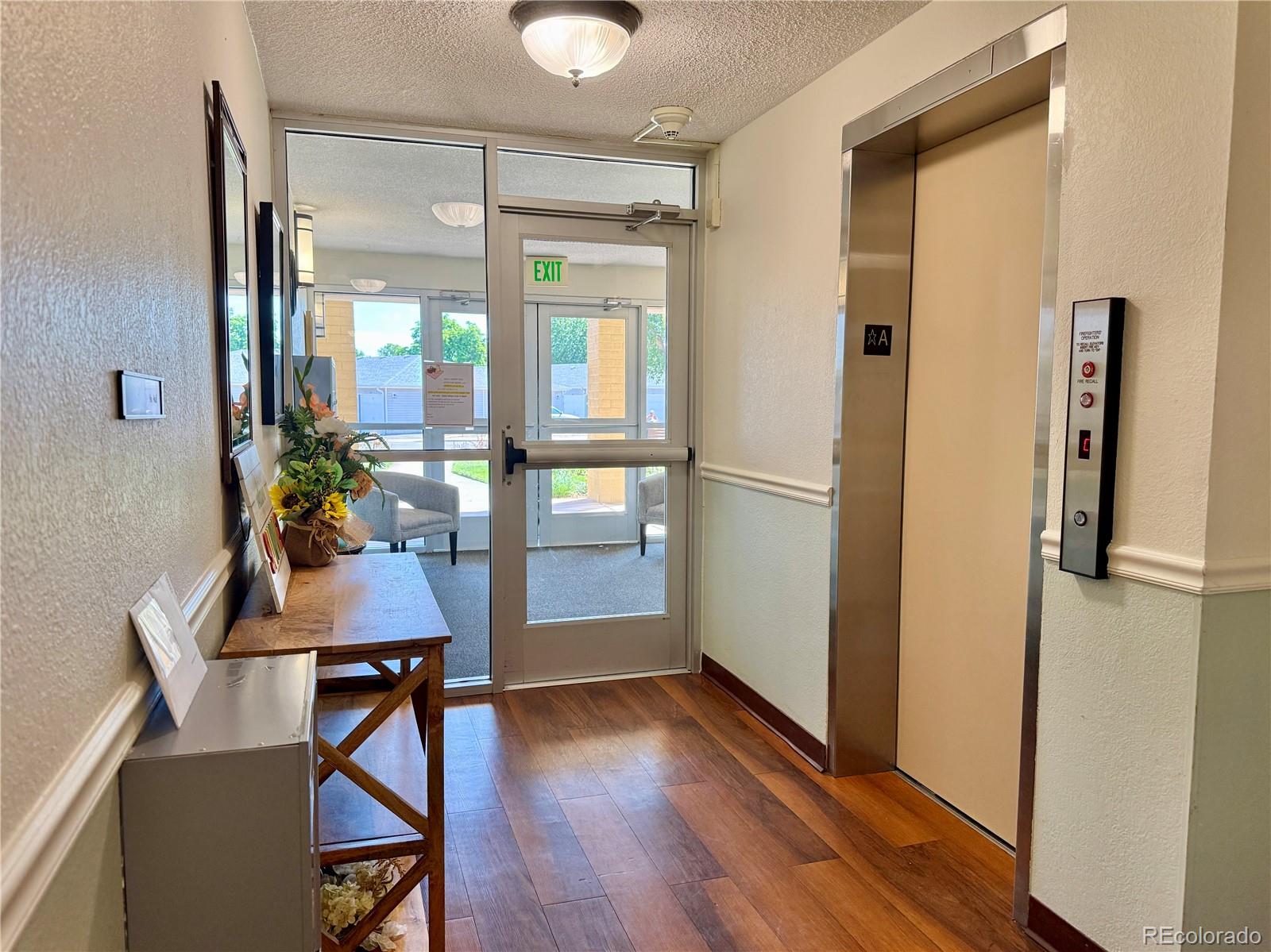 MLS Image #3 for 715 s alton way,denver, Colorado