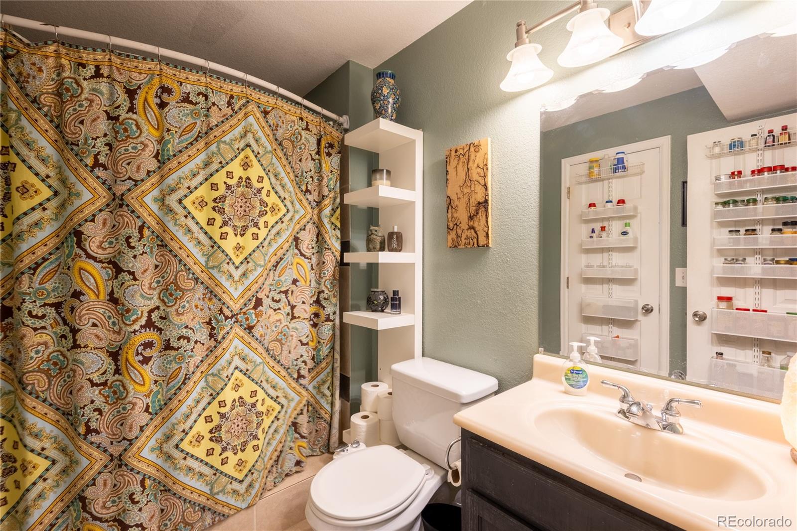 MLS Image #16 for 830 s vance street,lakewood, Colorado