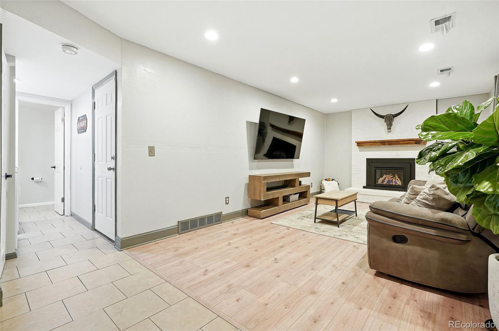 MLS Image #14 for 15034 e floyd avenue,aurora, Colorado