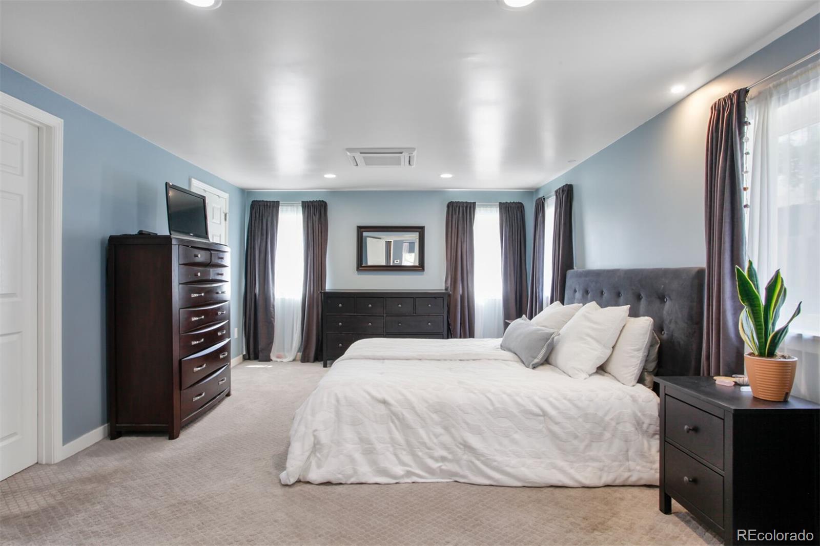 MLS Image #15 for 4570  irving street,denver, Colorado