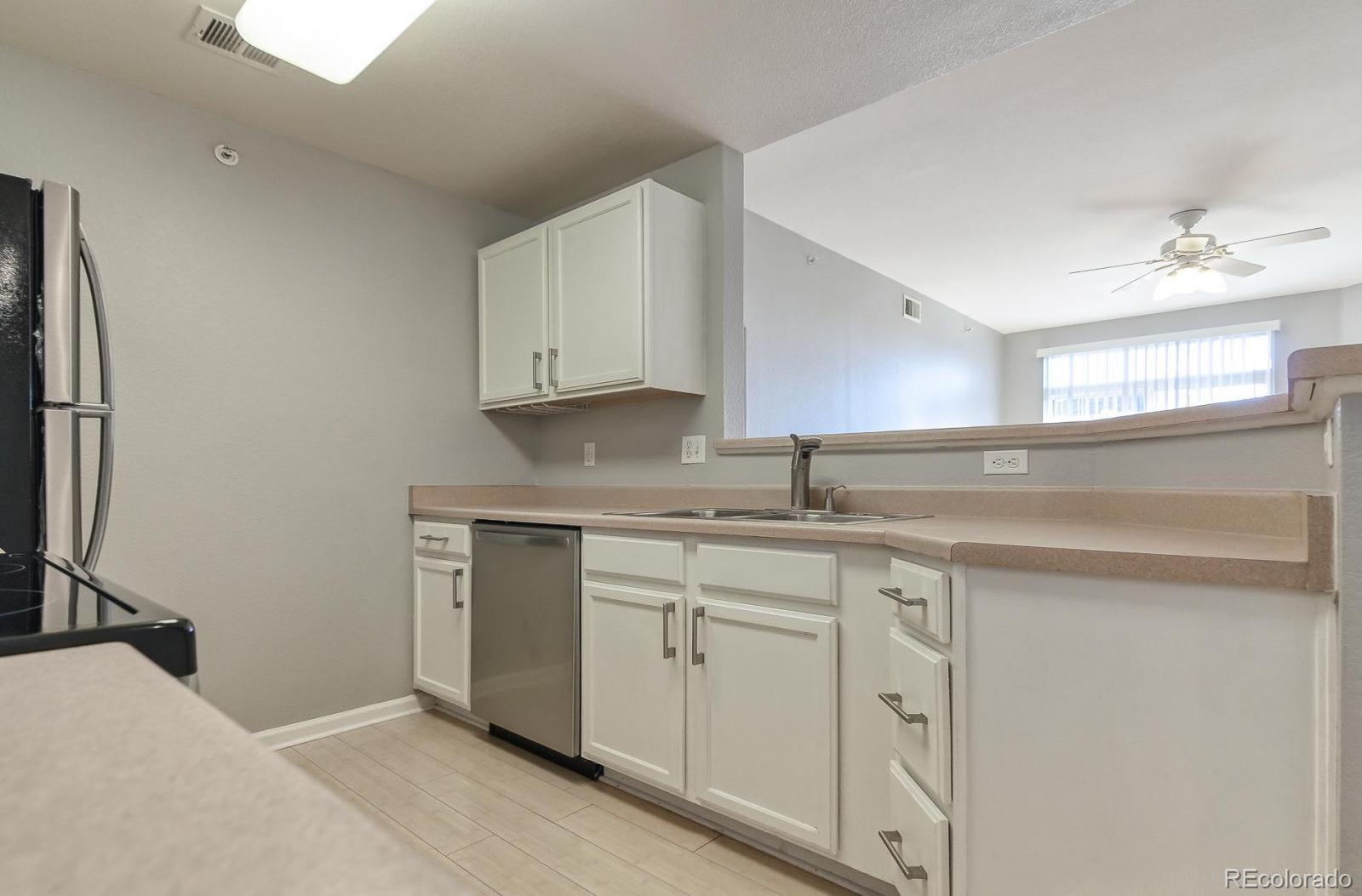 MLS Image #7 for 7440 s blackhawk street,englewood, Colorado