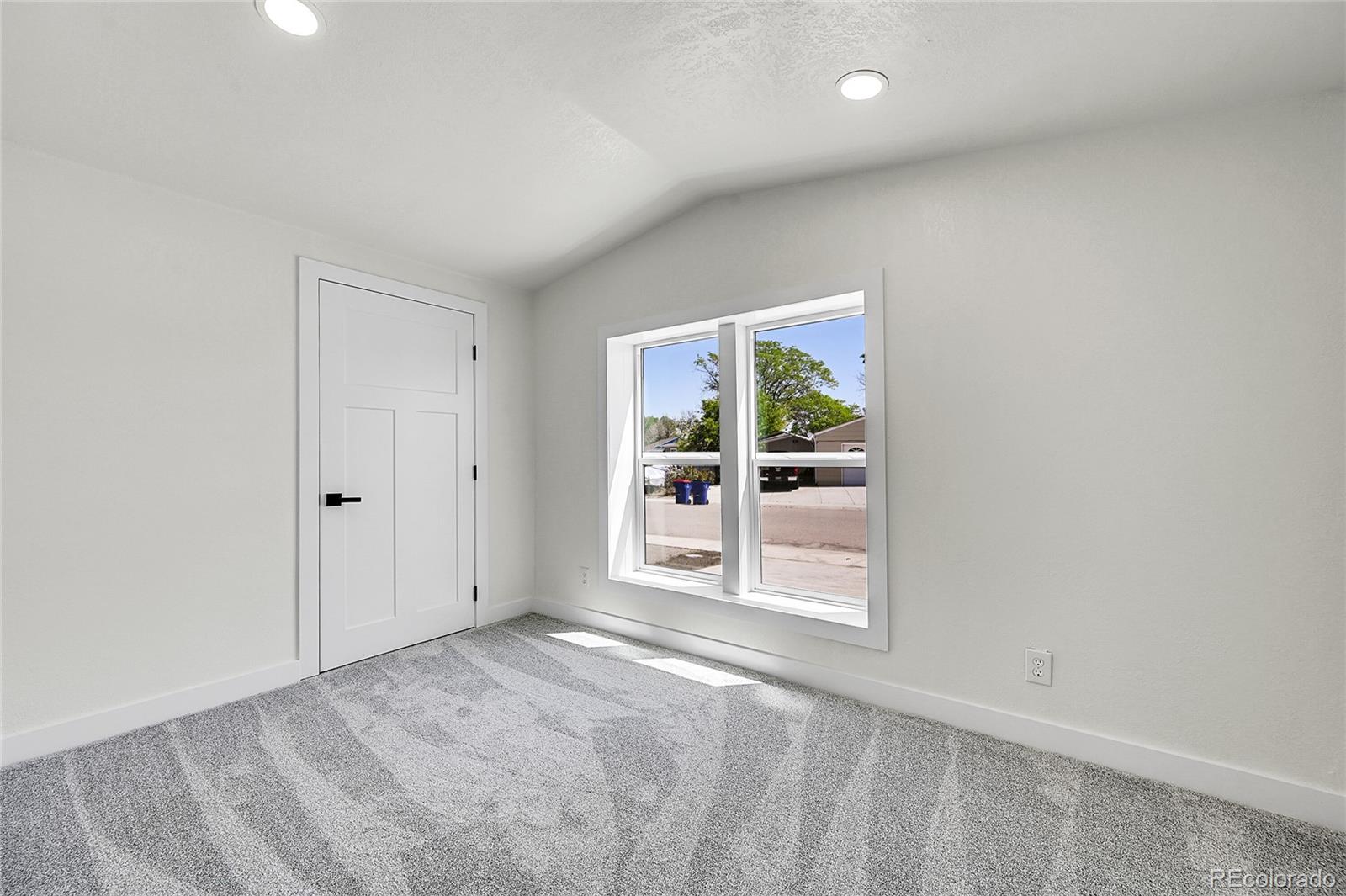 MLS Image #13 for 221  glen ayre street,dacono, Colorado