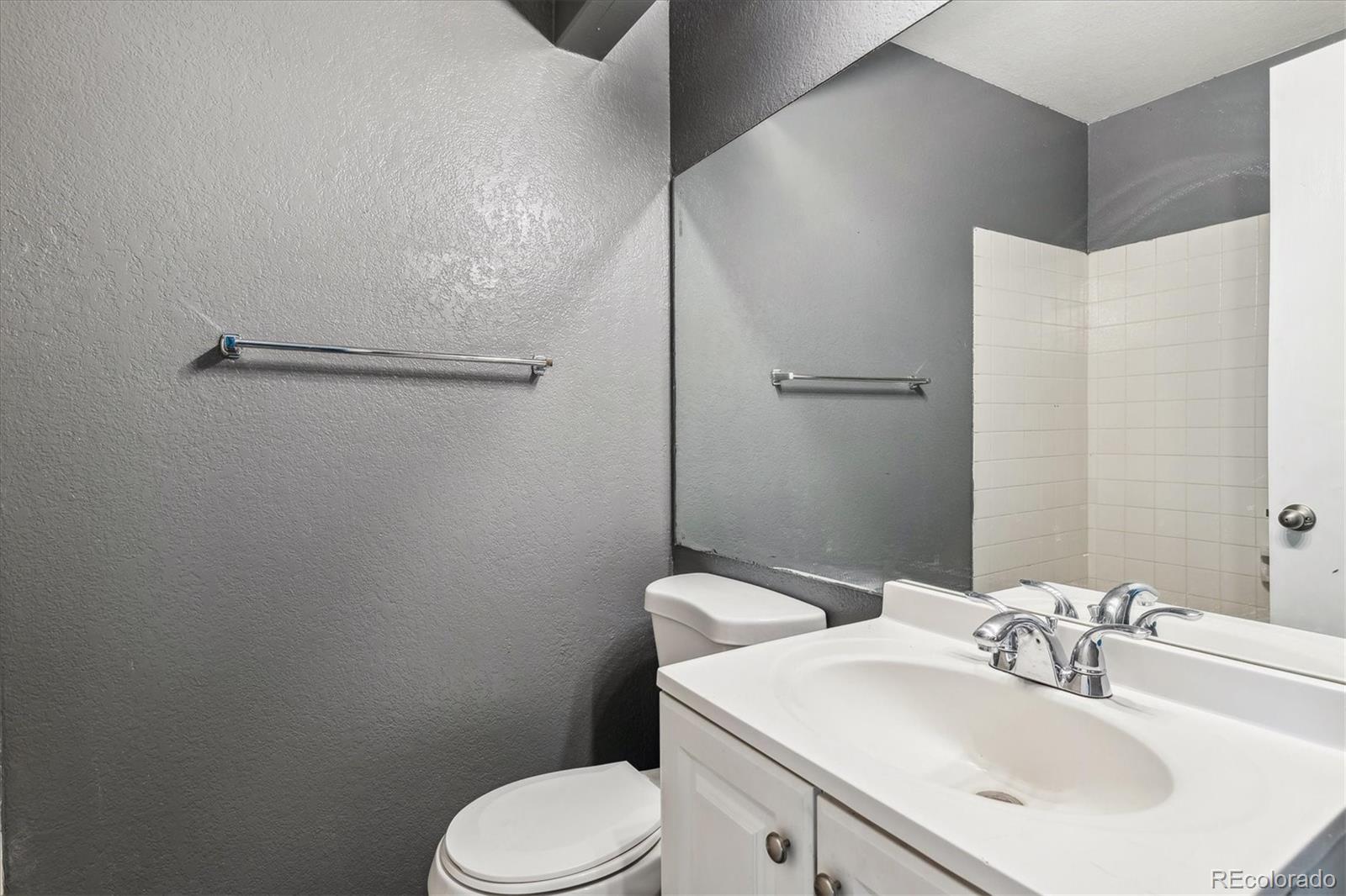 MLS Image #17 for 19192 e wyoming place,aurora, Colorado