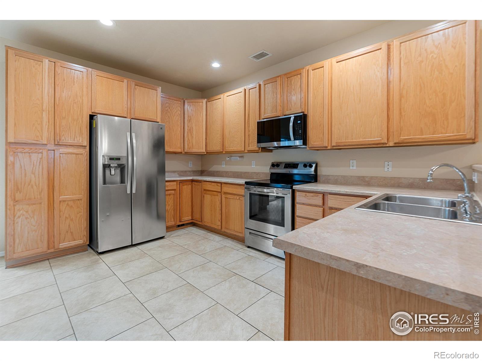 MLS Image #5 for 13624  garfield street,thornton, Colorado