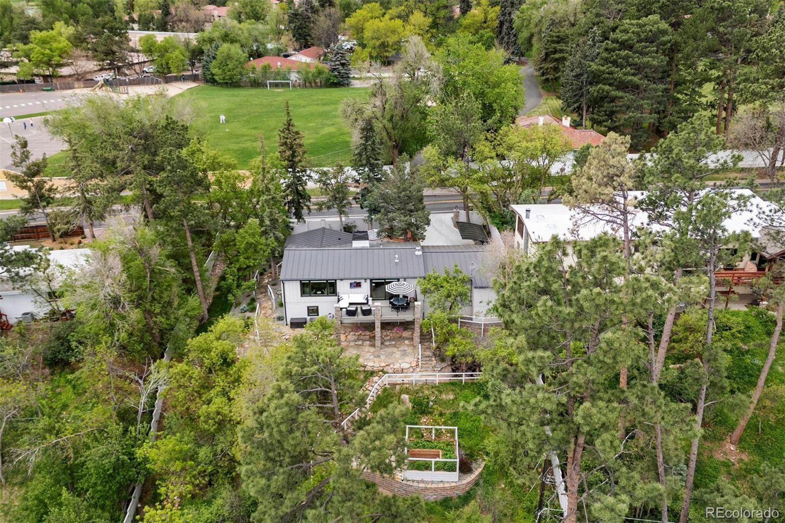 MLS Image #11 for 1616  mesa avenue,colorado springs, Colorado