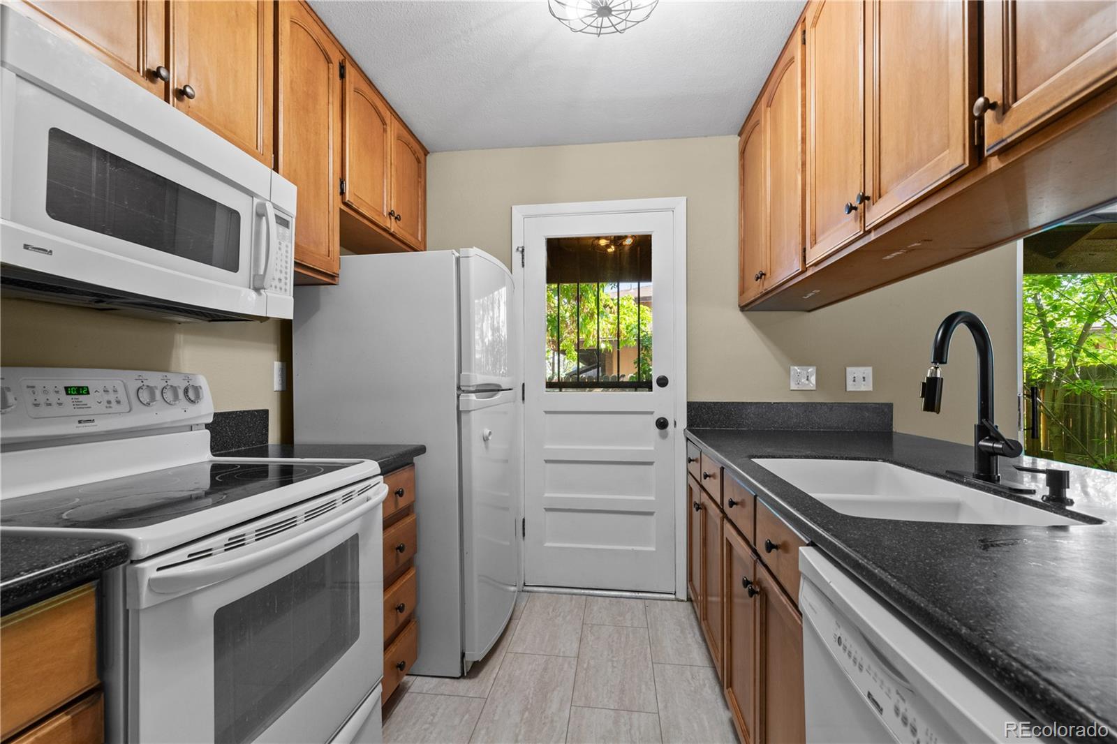 MLS Image #2 for 3720 s fairplay way,aurora, Colorado