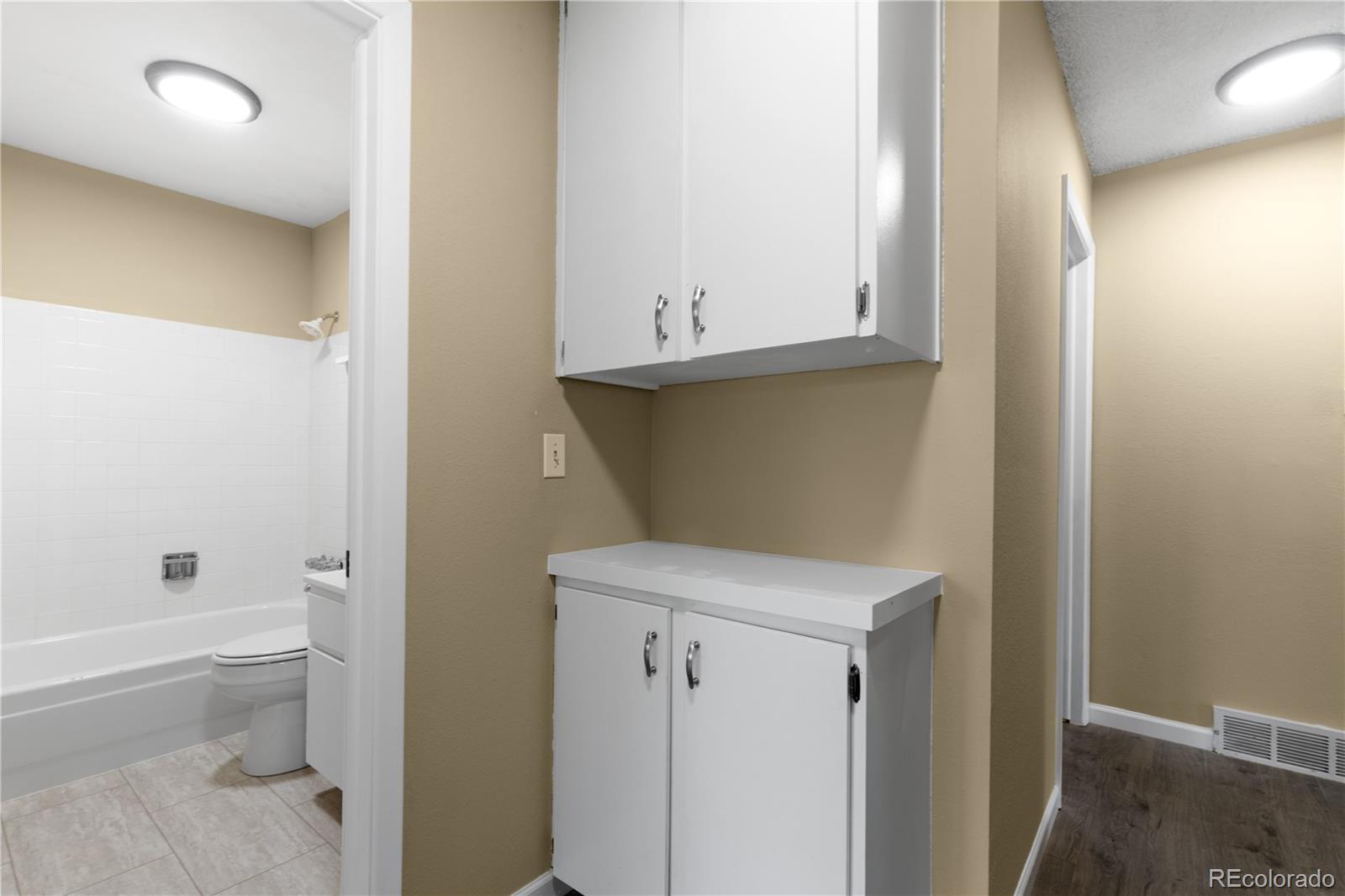 MLS Image #20 for 3720 s fairplay way,aurora, Colorado