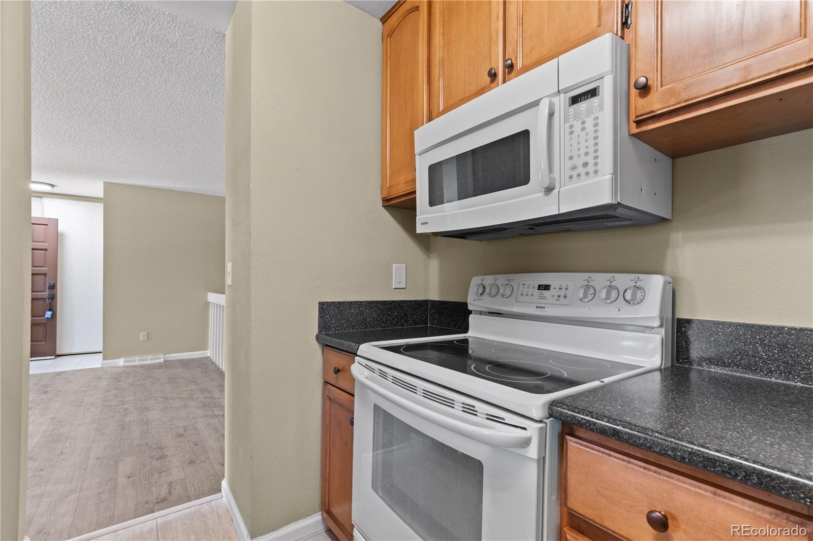 MLS Image #3 for 3720 s fairplay way,aurora, Colorado