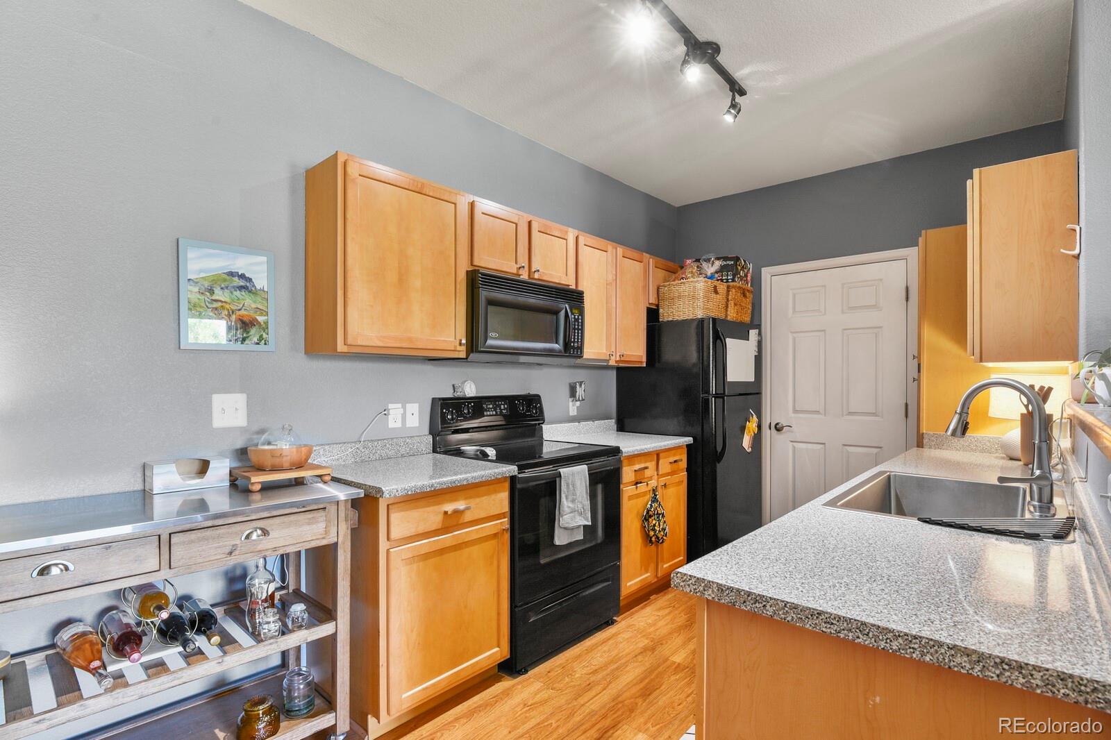 MLS Image #5 for 8481 w union avenue,denver, Colorado