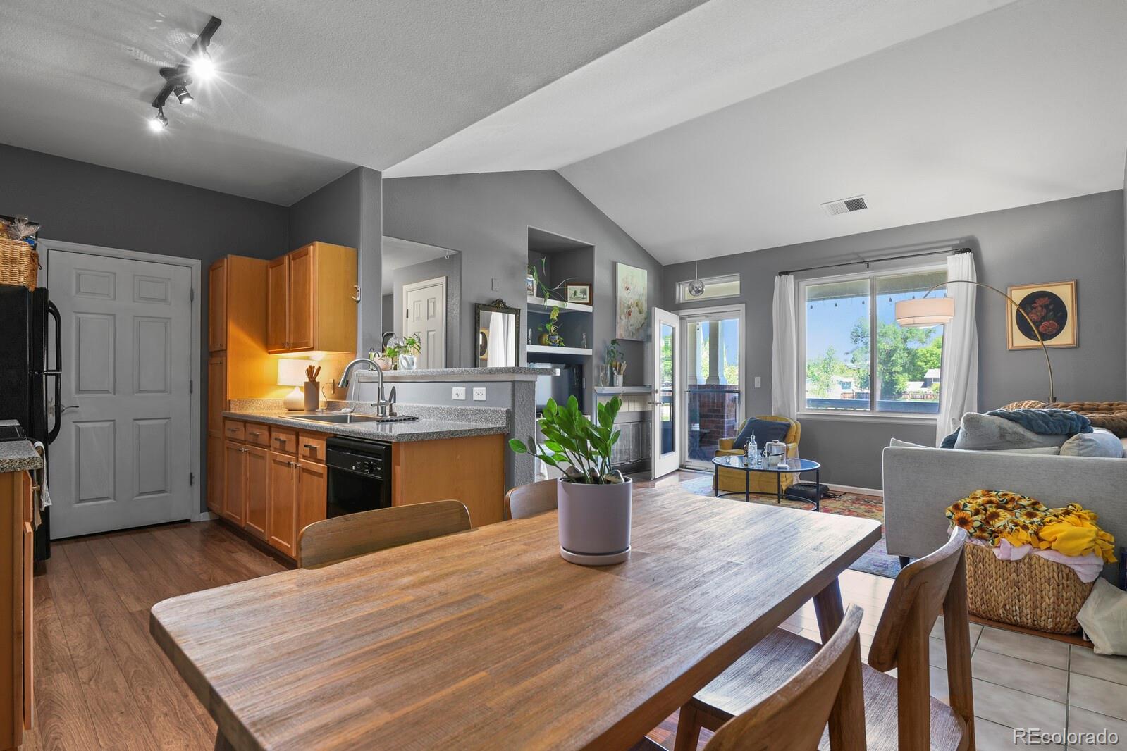 MLS Image #6 for 8481 w union avenue,denver, Colorado
