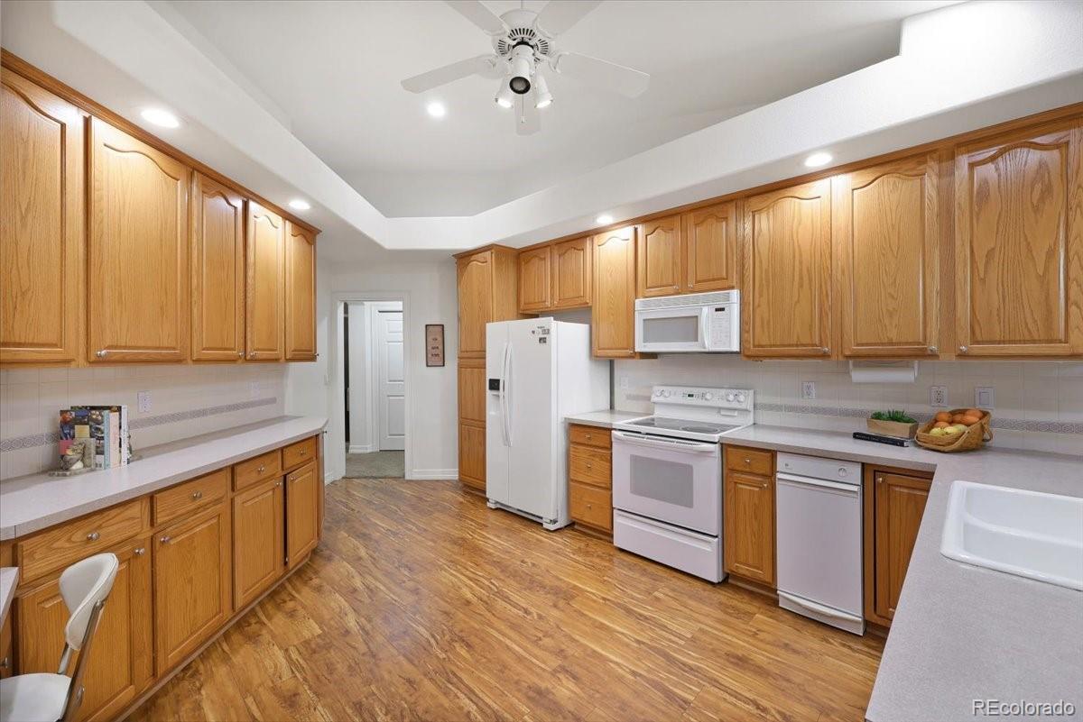 MLS Image #7 for 2566  marston heights,colorado springs, Colorado