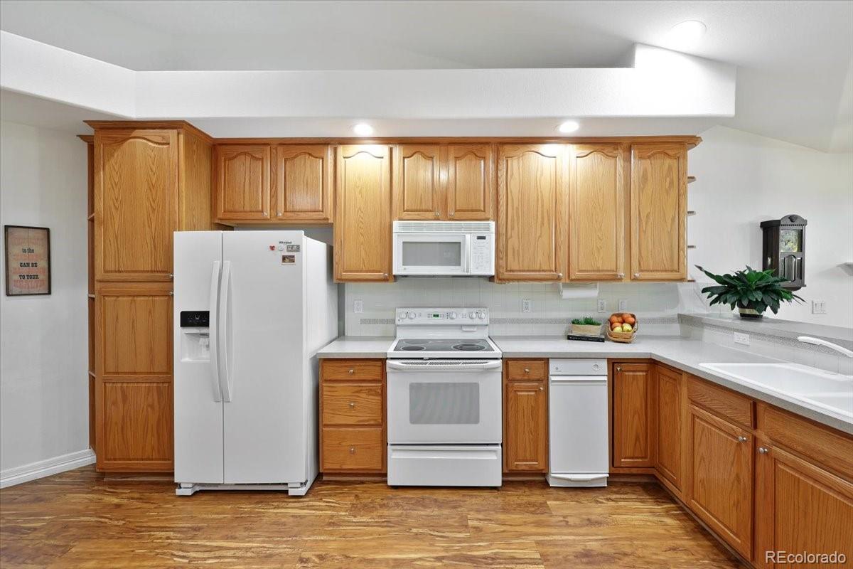 MLS Image #8 for 2566  marston heights,colorado springs, Colorado