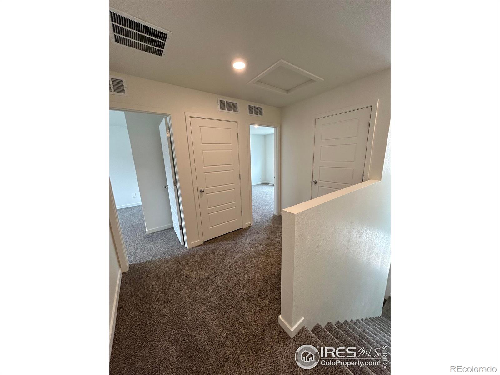 MLS Image #10 for 420  condor way,johnstown, Colorado
