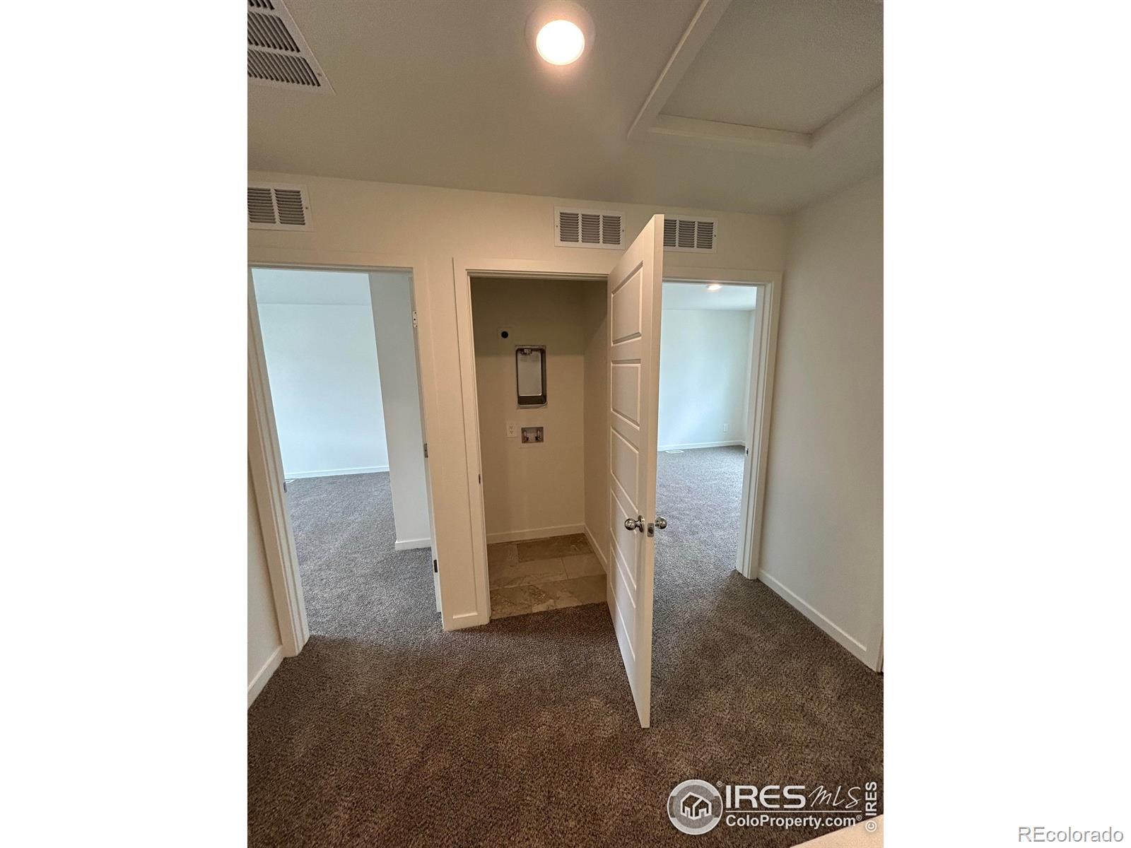 MLS Image #11 for 420  condor way,johnstown, Colorado