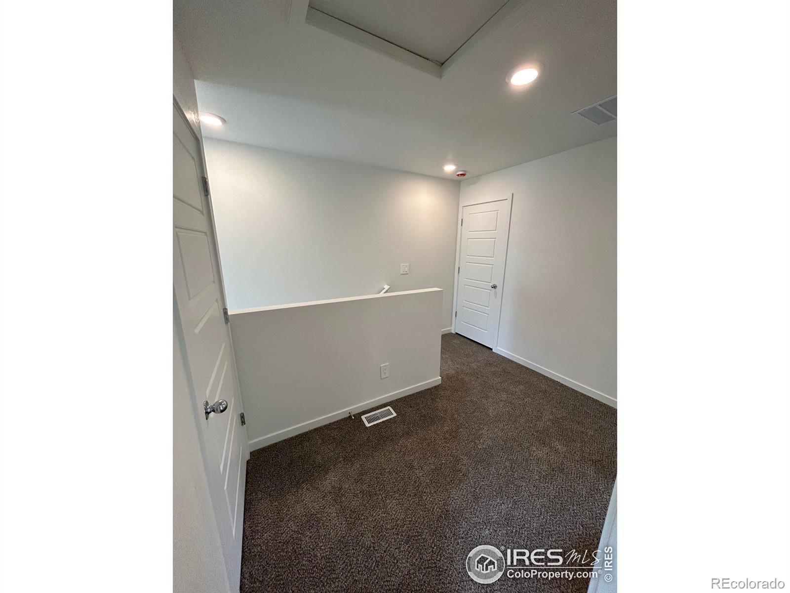 MLS Image #17 for 420  condor way,johnstown, Colorado