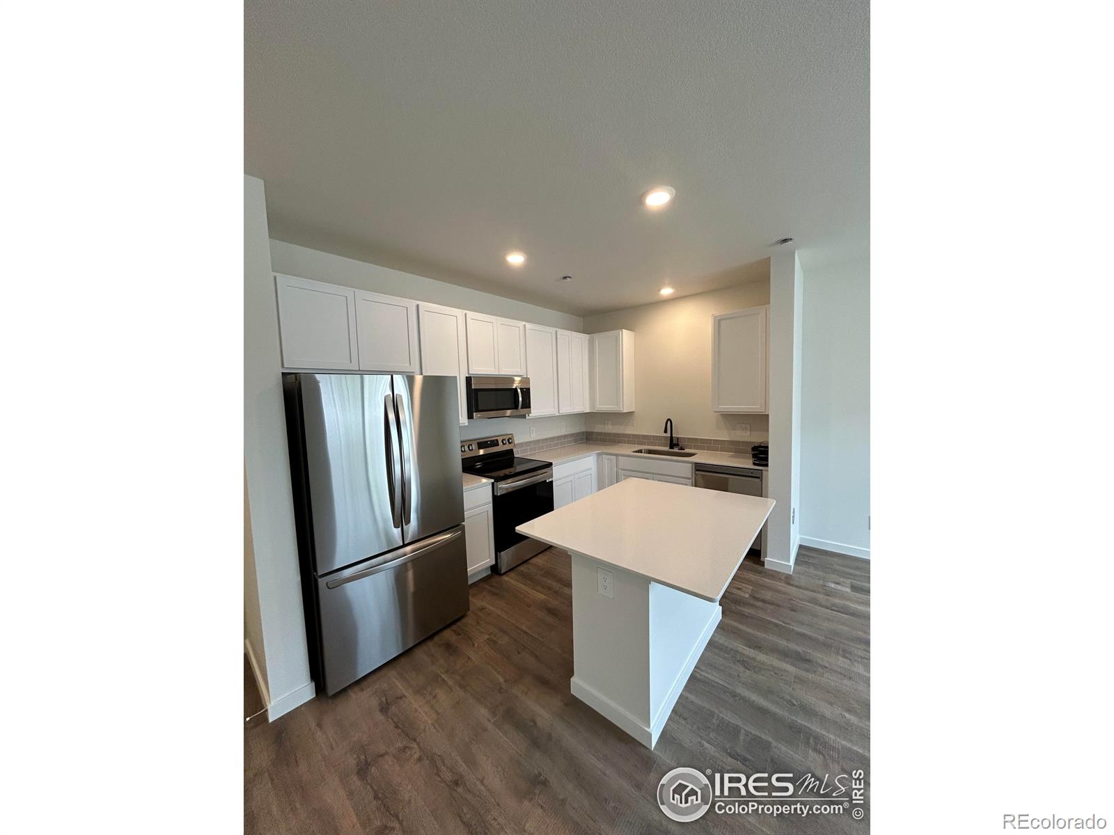 MLS Image #3 for 420  condor way,johnstown, Colorado