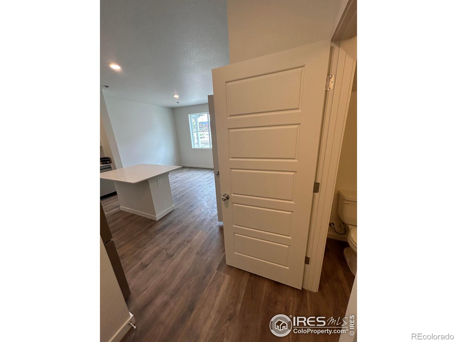 MLS Image #6 for 420  condor way,johnstown, Colorado