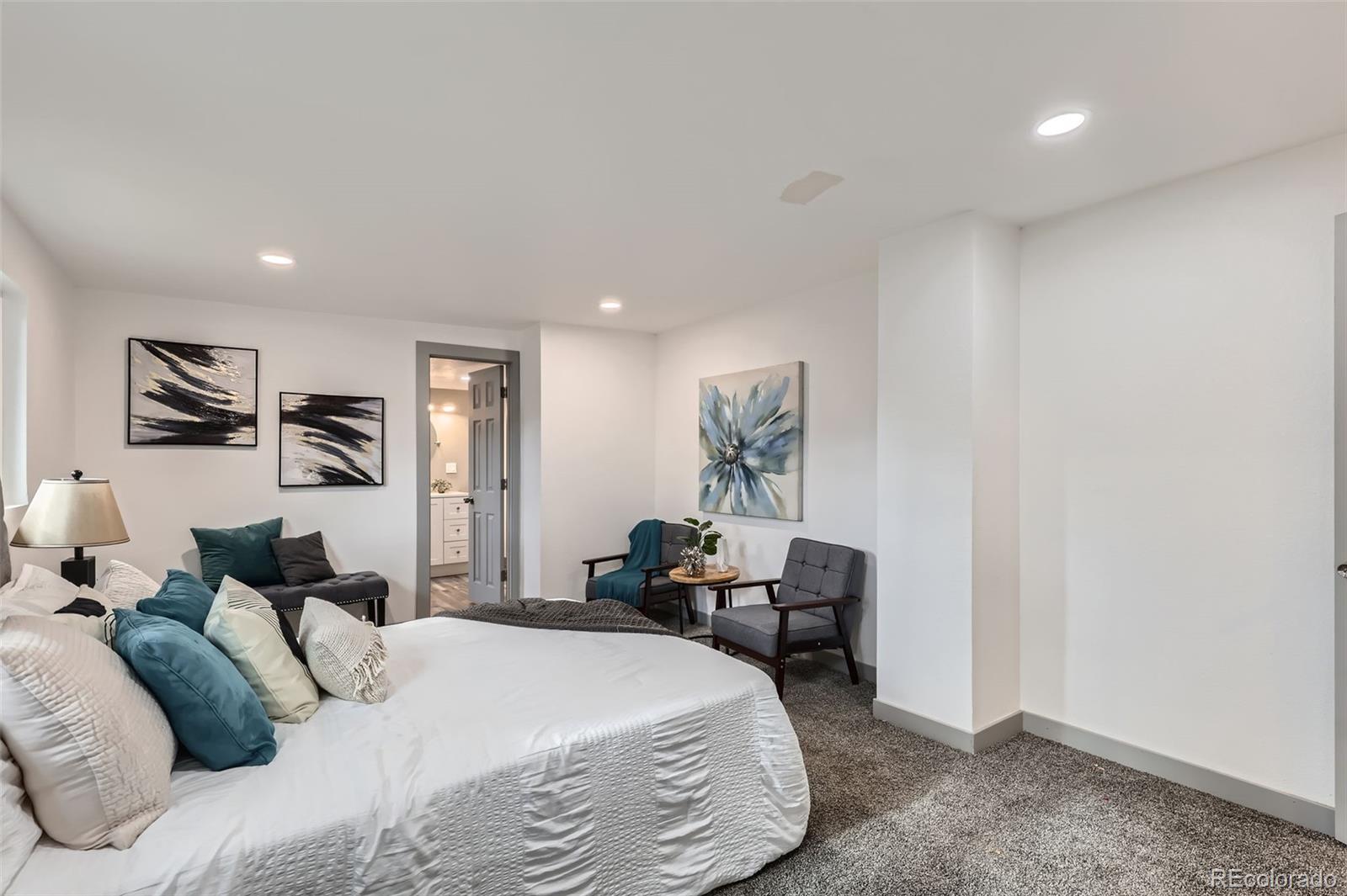 MLS Image #11 for 4445  milwaukee street,denver, Colorado