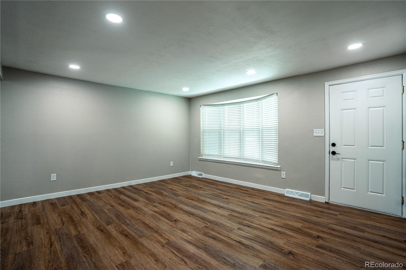 MLS Image #10 for 4854 s parfet street,littleton, Colorado