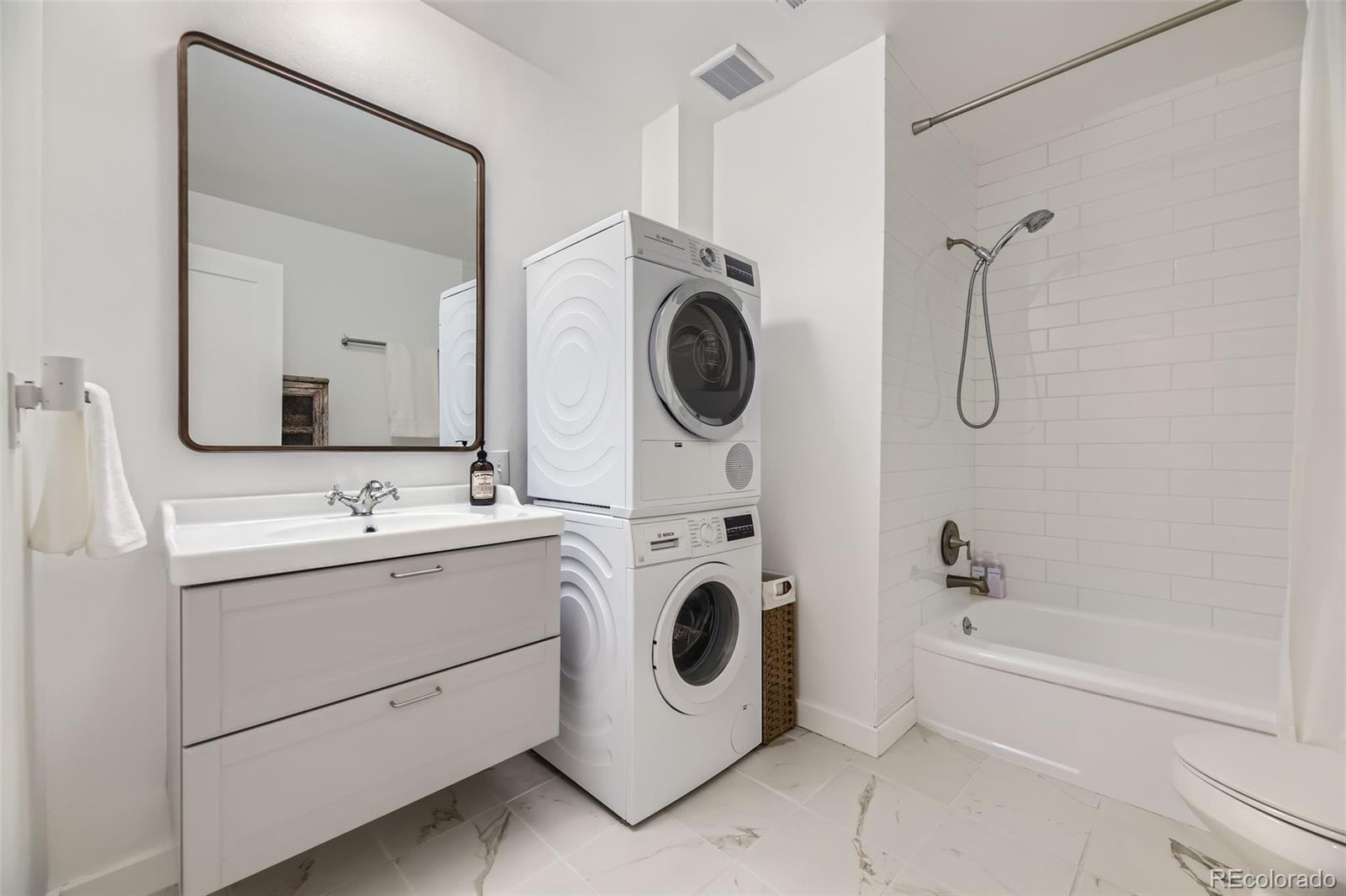 MLS Image #18 for 947 s yates street,denver, Colorado