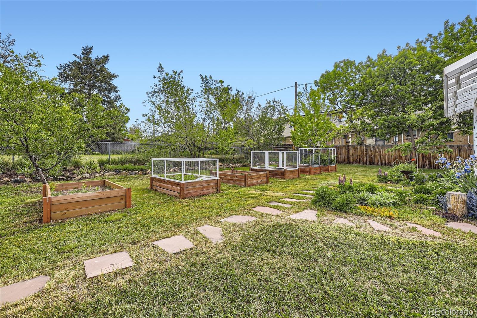 MLS Image #37 for 947 s yates street,denver, Colorado