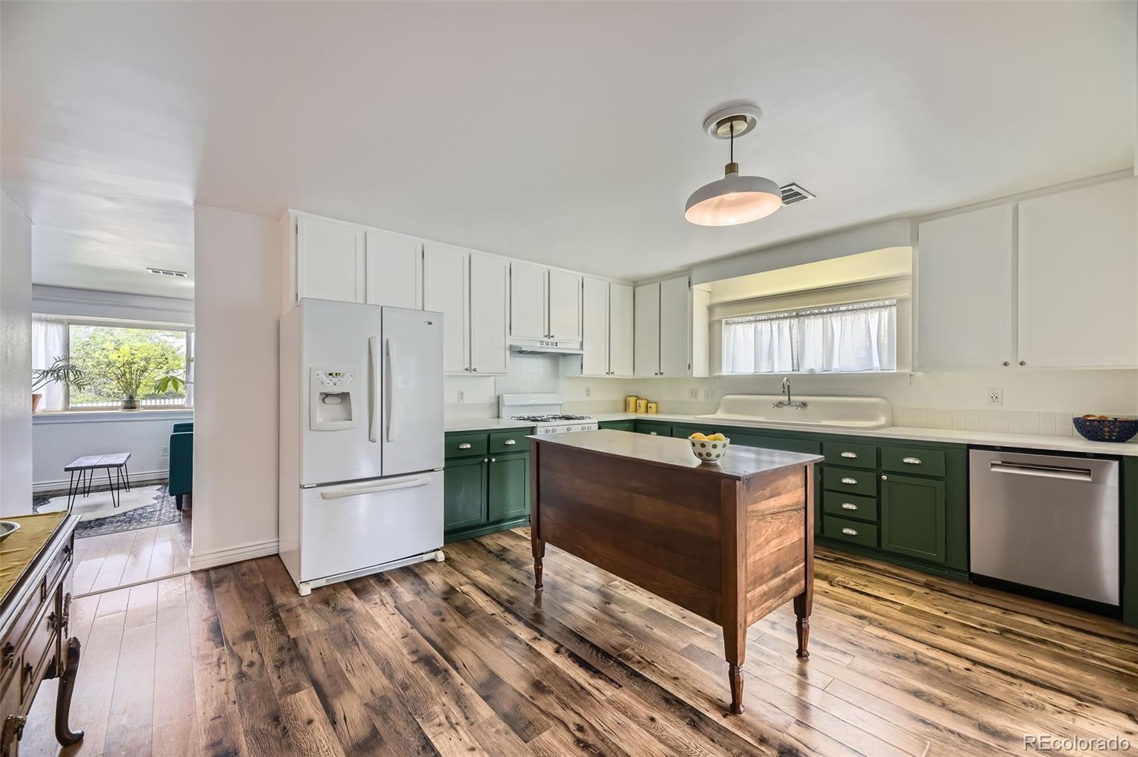 MLS Image #9 for 947 s yates street,denver, Colorado