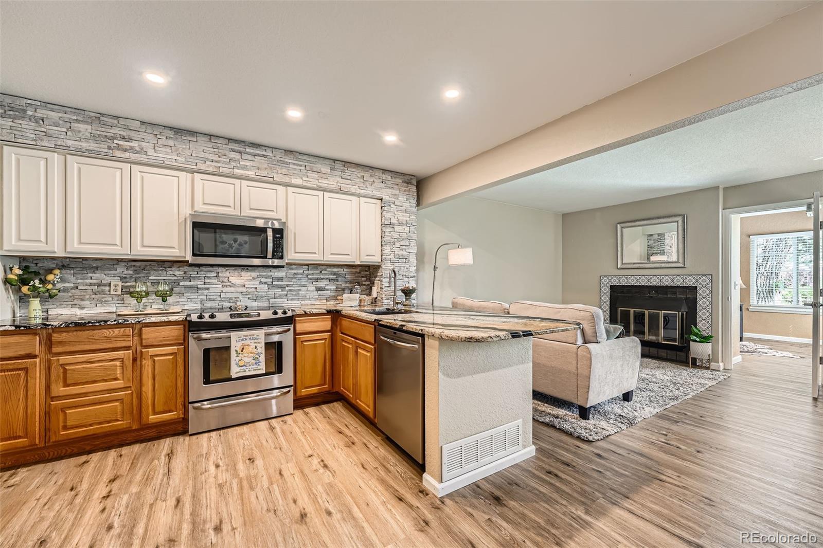 MLS Image #10 for 13704 e lehigh avenue,aurora, Colorado