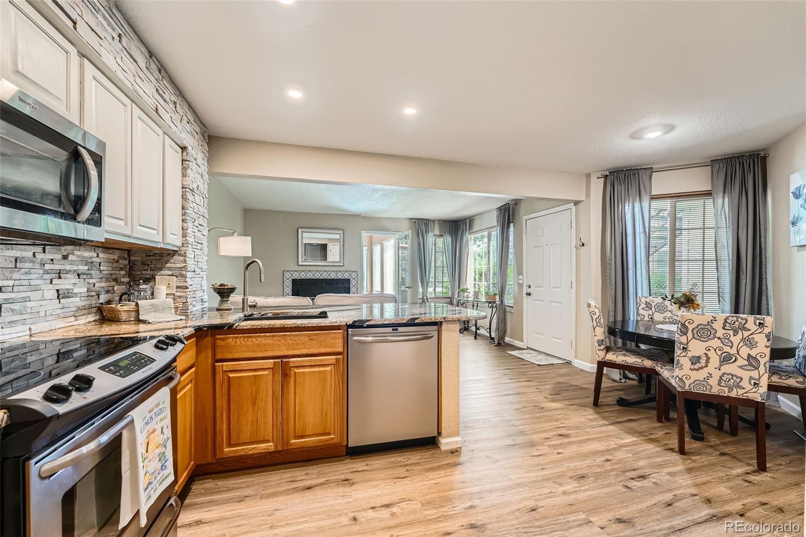 MLS Image #11 for 13704 e lehigh avenue,aurora, Colorado