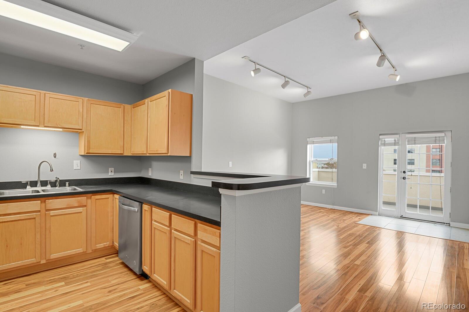 MLS Image #3 for 1780 n washington street,denver, Colorado