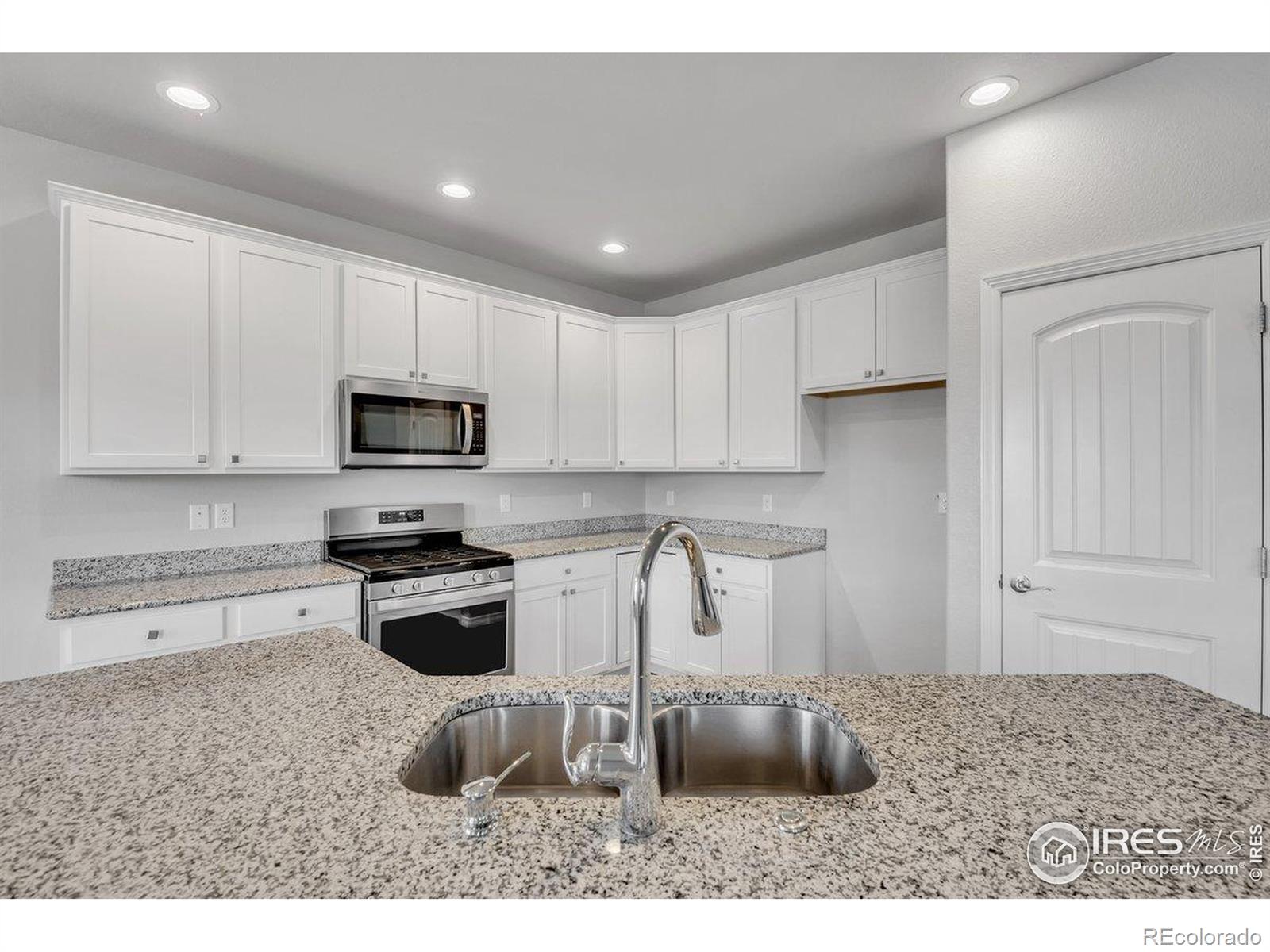 MLS Image #7 for 993  ouzel falls road,severance, Colorado