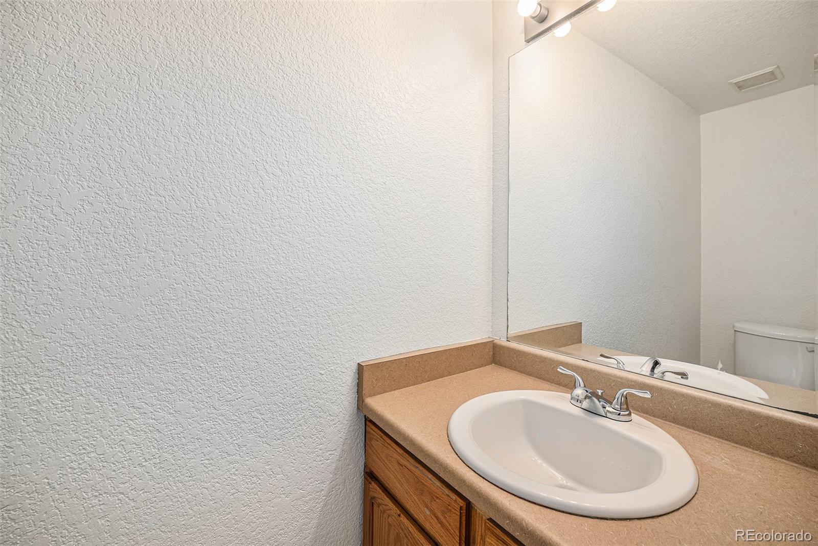 MLS Image #4 for 2141  coronado parkway c,denver, Colorado