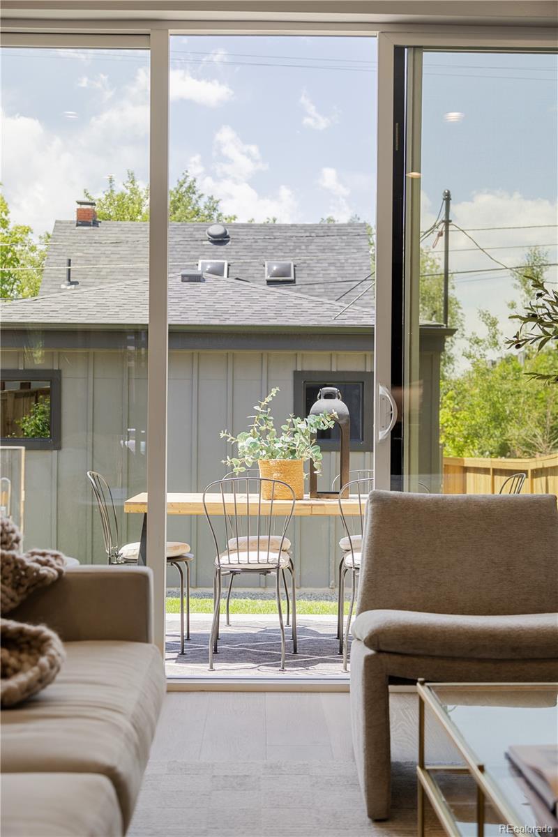 MLS Image #14 for 2395 n emerson street,denver, Colorado