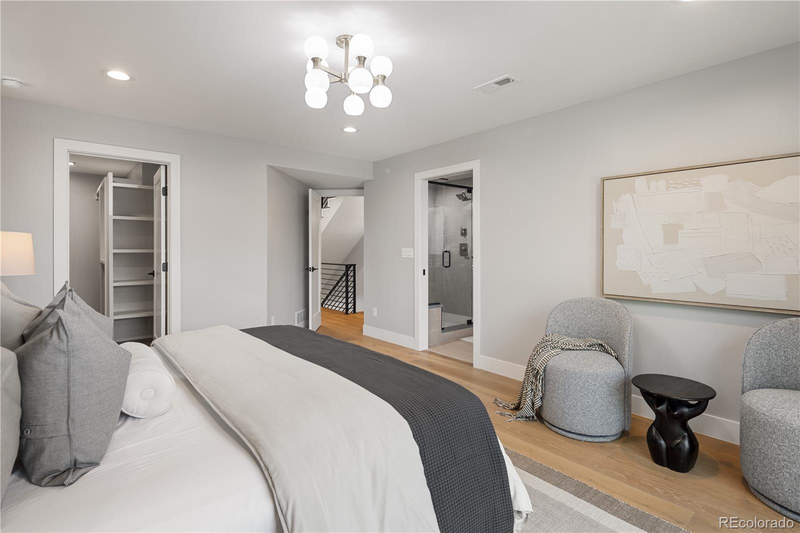 MLS Image #18 for 2395 n emerson street,denver, Colorado